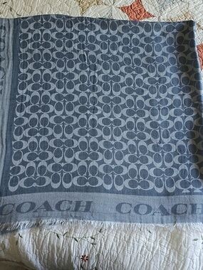 Coach Blue and Cream Signature Logo Fringe Scarf